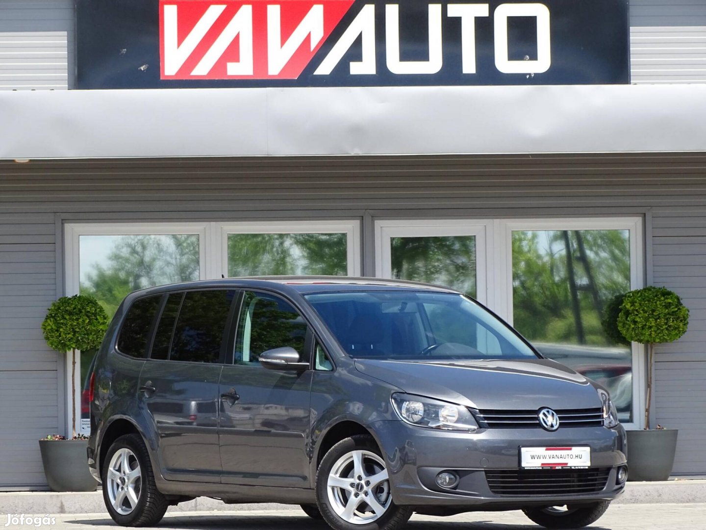 Volkswagen Touran 1.2 TSI Comfortline [7 személ...